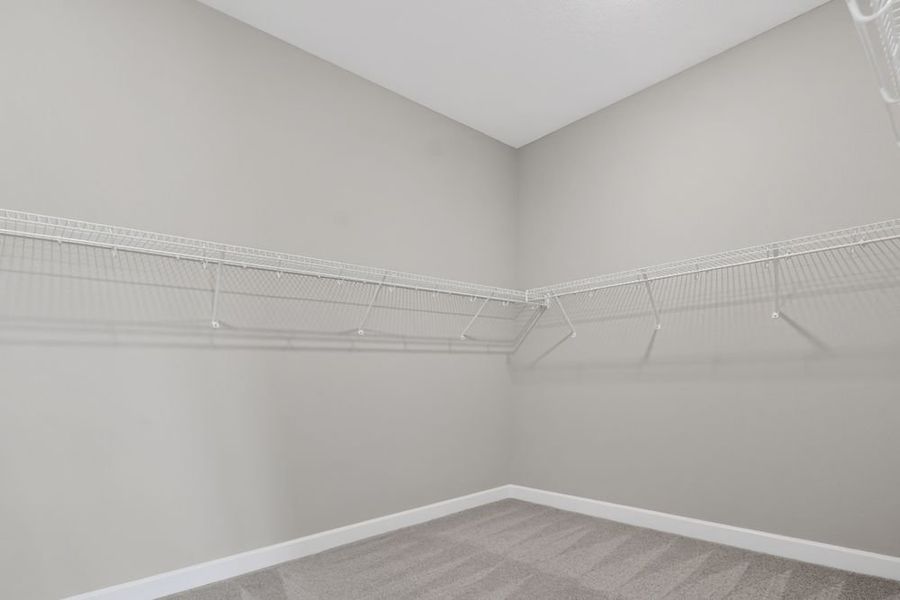 Spacious, unfurnished interior of a new home in Headwaters at Lofton Creek, Yulee (Image 24).