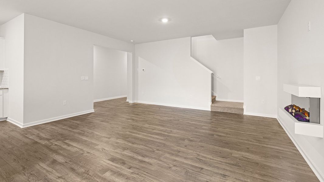 Spacious, unfurnished interior of a new home in Greyton Springs Place, Buford (Image 23).