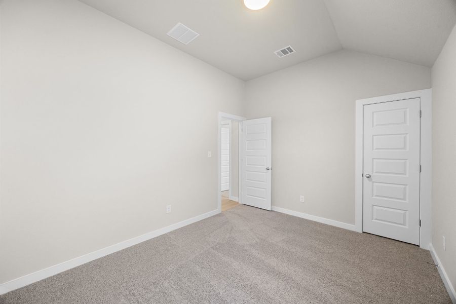 Spacious, unfurnished interior of a new home in Prairie Winds, Hutto (Image 25).
