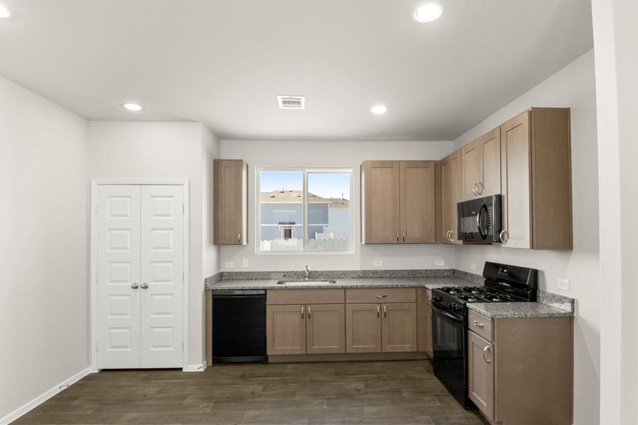 Furnished interior view inside a new home in Harvest Ridge, Elgin (Image 9).