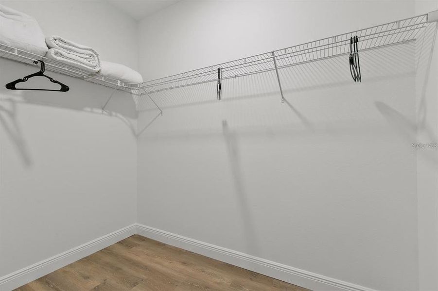 Spacious, unfurnished interior of a new home in , Port Charlotte (Image 17).
