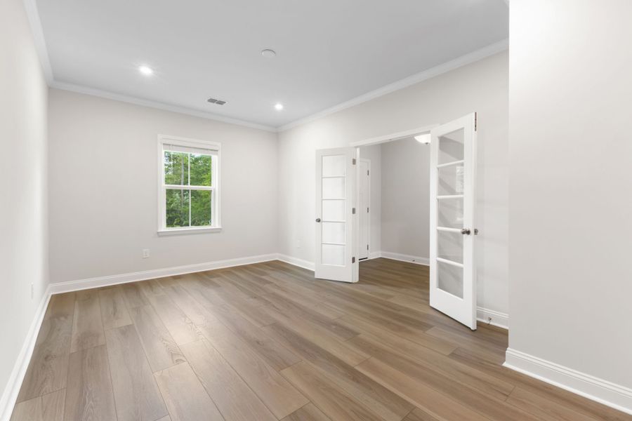 Spacious, unfurnished interior of a new home in Solserra, Shallotte (Image 15).