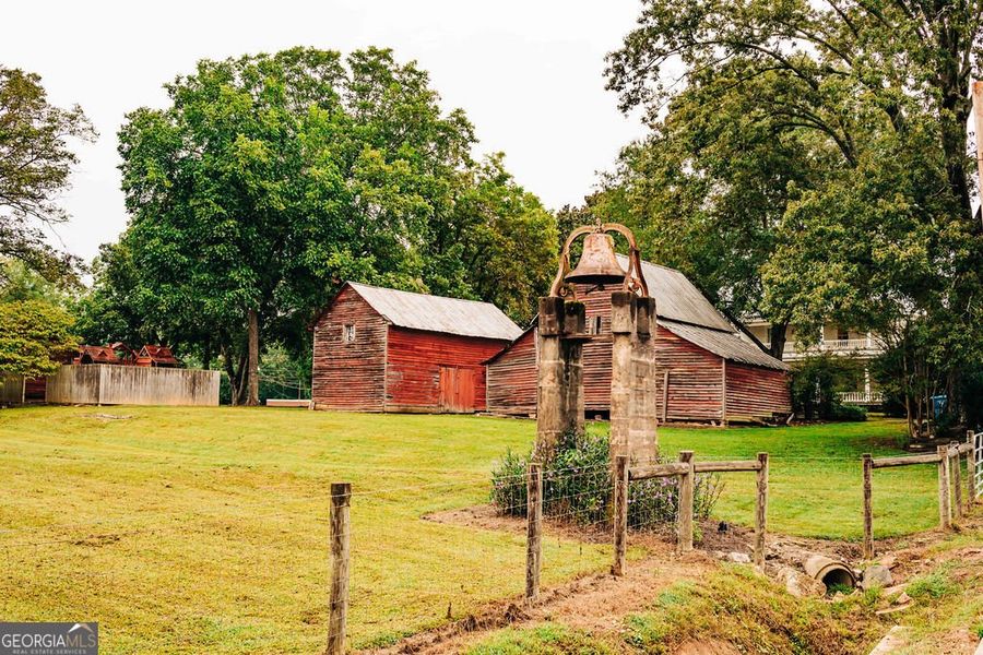 Image 44 of a home in Ponderosa Farms Reserve.