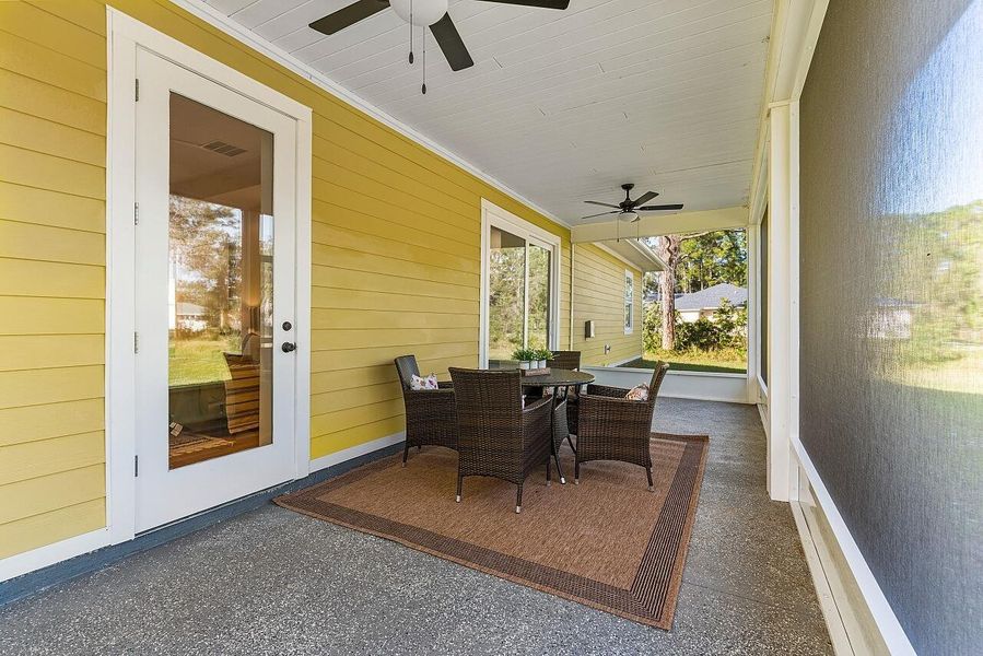 Exterior details and patio area of a home in , Vero Beach (Image 3).