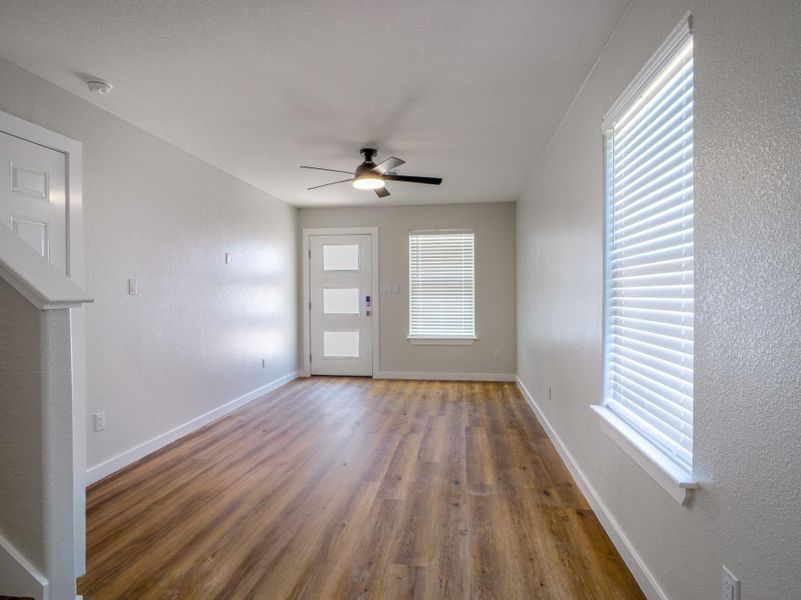 Spacious, unfurnished interior of a new home in , Granite Shoals (Image 15).