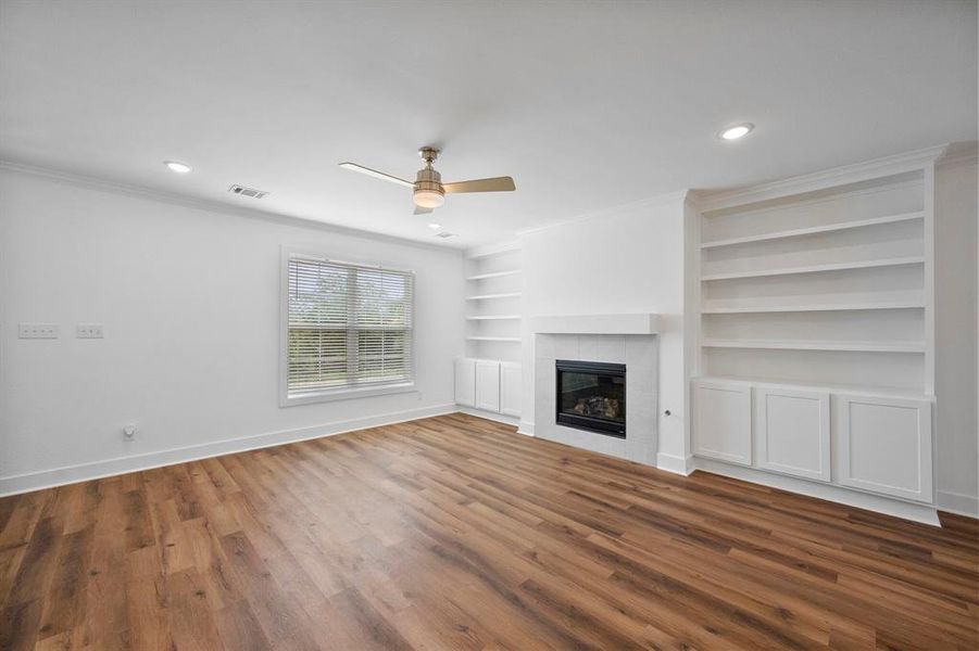 Spacious, unfurnished interior of a new home in Heritage Towne, Midlothian (Image 13).