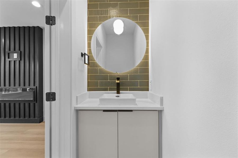 Furnished interior view inside a new home in , Glenn Heights (Image 6).