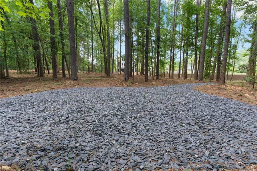Natural landscape and outdoor views near Byers Park in Alpharetta (Image 63).