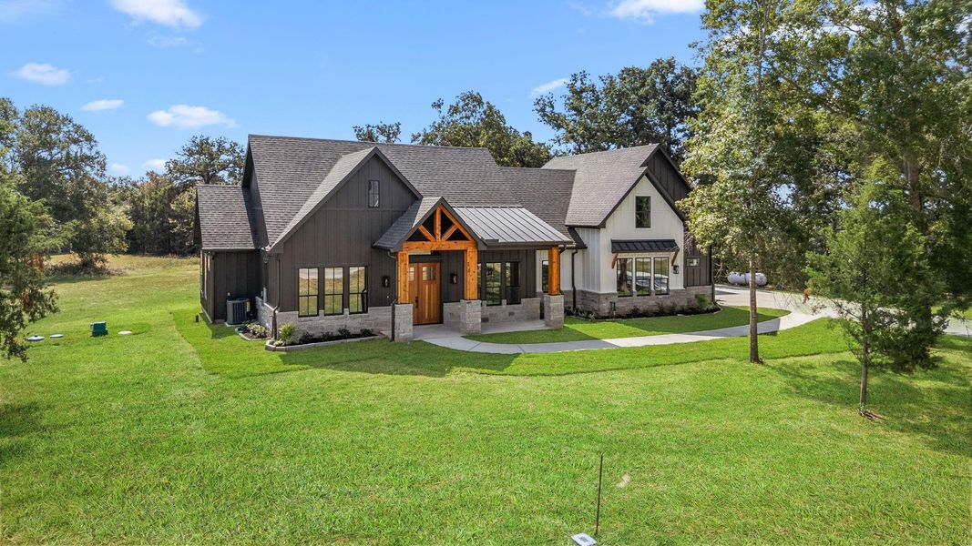 Image 37 of a home in . Image 37 of a home in .