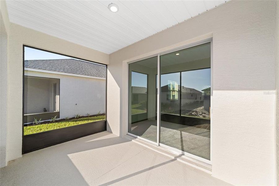 Exterior details and patio area of a home in , Ocala (Image 19).