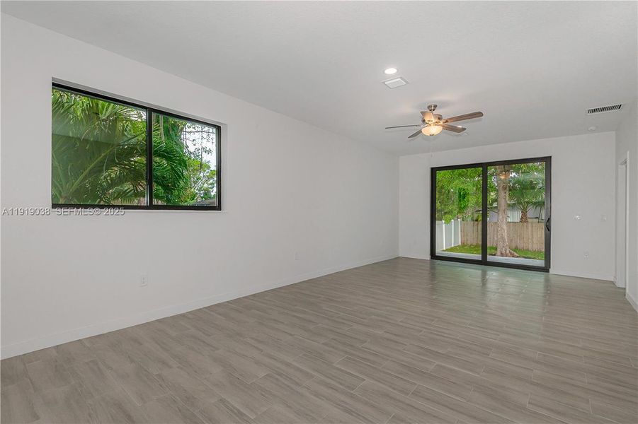 Spacious, unfurnished interior of a new home in , Oakland Park (Image 30). Spacious, unfurnished interior of a new home in , Oakland Park (Image 30).