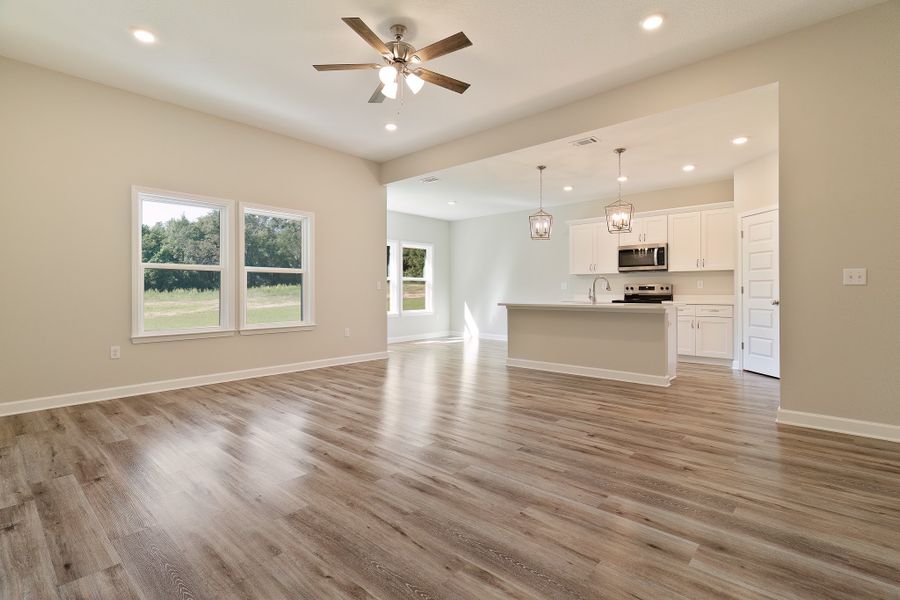 Representative unfurnished interior of a home built from the Maybell III by CJL Homes in Barton's Bend, Crestview (Image 25).