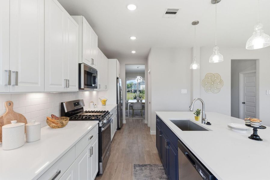 Furnished interior view inside a new home in , Fresno (Image 14).