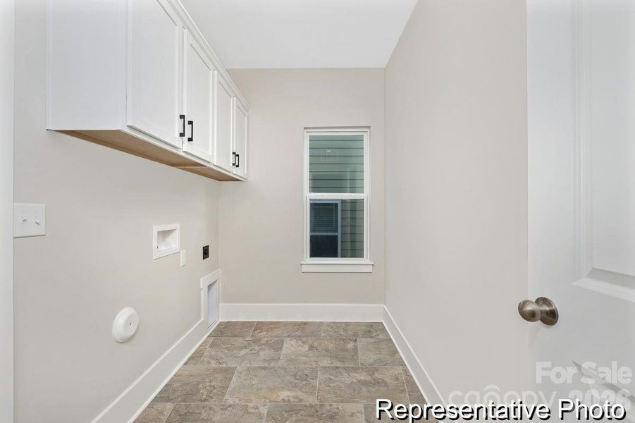 Spacious, unfurnished interior of a new home in Edgewater Lakeview On Your Lot, Lancaster (Image 16). Spacious, unfurnished interior of a new home in Edgewater Lakeview On Your Lot, Lancaster (Image 16).