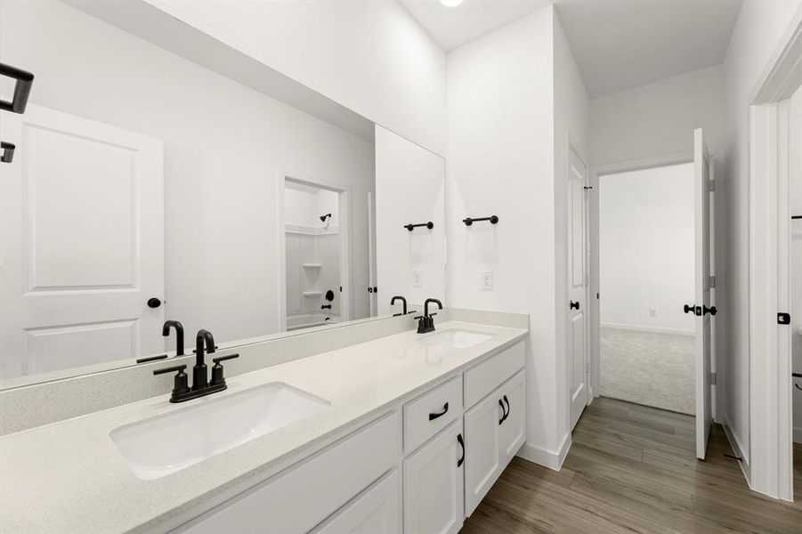 20. 4308 Crossvine - 2ND Bath 20. 4308 Crossvine - 2ND Bath