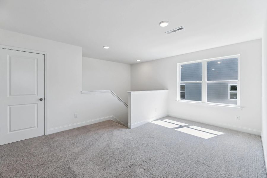 Image 42 of a home in Willow Landing.