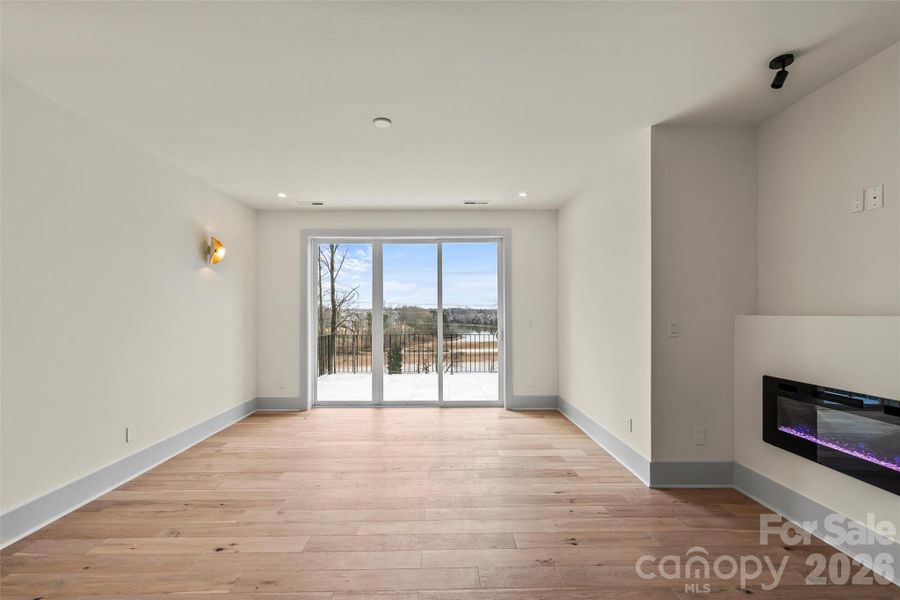 Spacious, unfurnished interior of a new home in , Mooresville (Image 24).