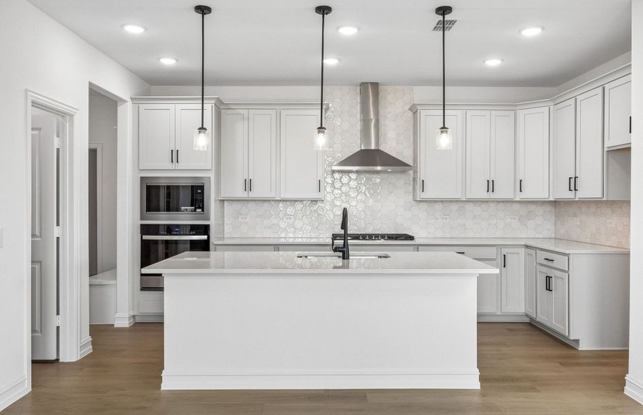 Representative furnished interior of a home built from the Sanford by Pulte Homes in Ribbonwood, Aubrey (Image 13).