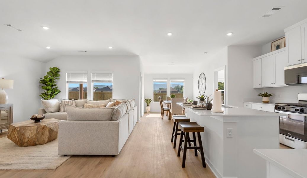 Representative furnished interior of a home built from the Huntsville by D.R. Horton in The Islands, Beech Island (Image 9).