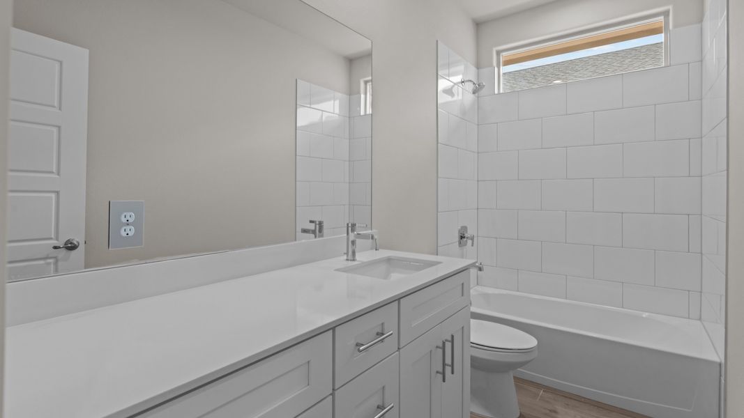 Furnished interior view inside a new home in Northwest Passage, Midland (Image 8).