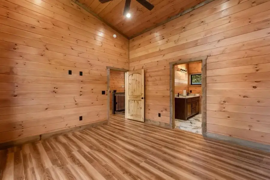 Spacious, unfurnished interior of a new home in , Blue Ridge (Image 44).