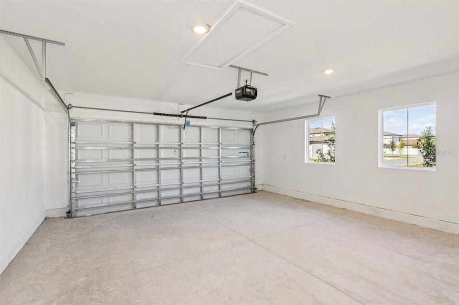 Spacious, unfurnished interior of a new home in , Winter Garden (Image 28). Spacious, unfurnished interior of a new home in , Winter Garden (Image 28).