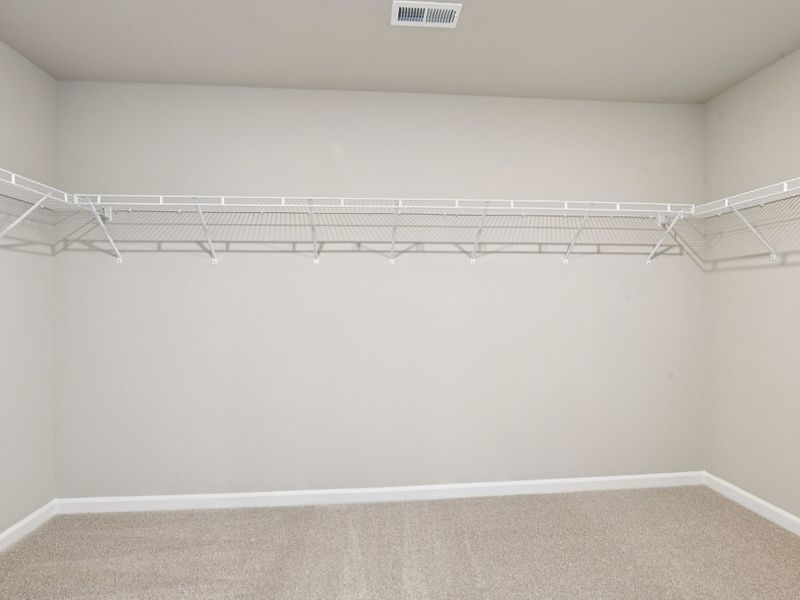 Spacious, unfurnished interior of a new home in Watkins Glen, Raleigh (Image 19). Spacious, unfurnished interior of a new home in Watkins Glen, Raleigh (Image 19).