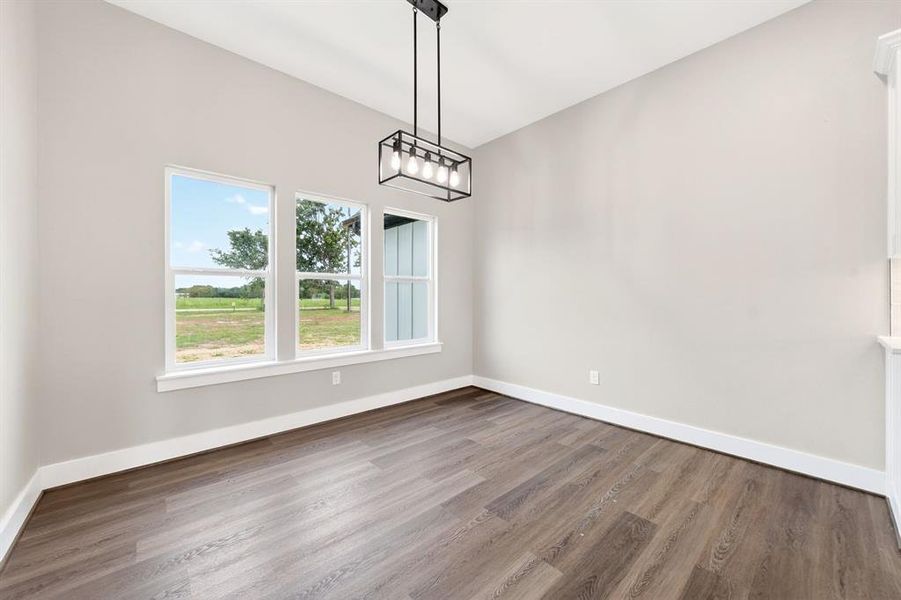 Spacious, unfurnished interior of a new home in , Edgewood (Image 38).