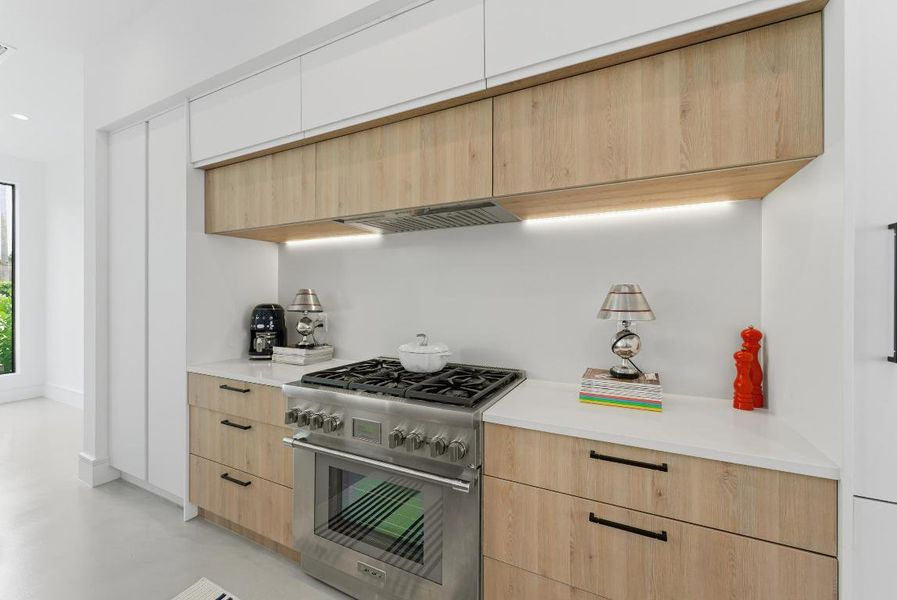 9 Dock St West Palm Beach FL 8