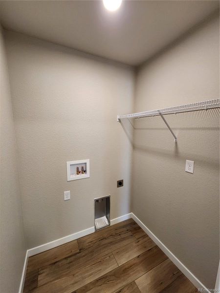 Spacious, unfurnished interior of a new home in , Colorado Springs (Image 15).