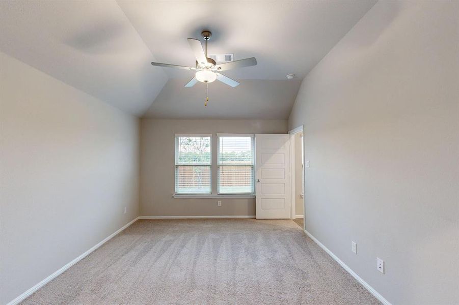 Spacious, unfurnished interior of a new home in The Preserve, Justin (Image 18). Spacious, unfurnished interior of a new home in The Preserve, Justin (Image 18).