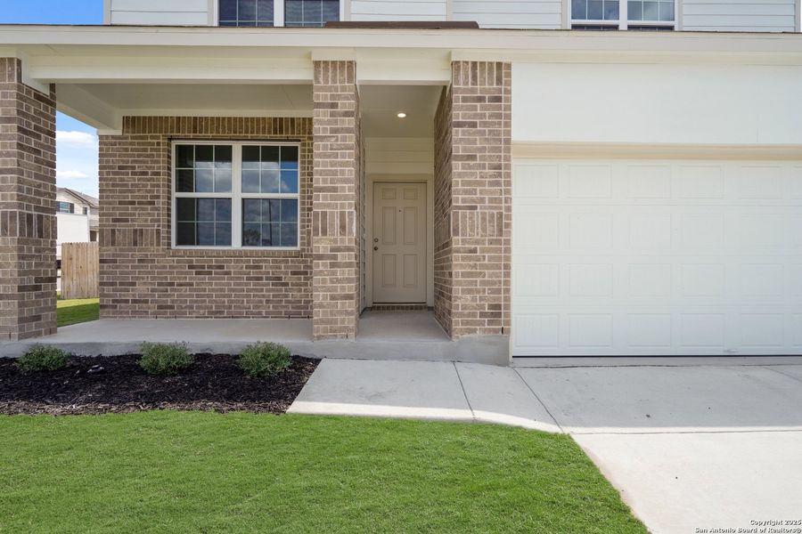 Image 28 of a home in Cinco Lakes. Image 28 of a home in Cinco Lakes.