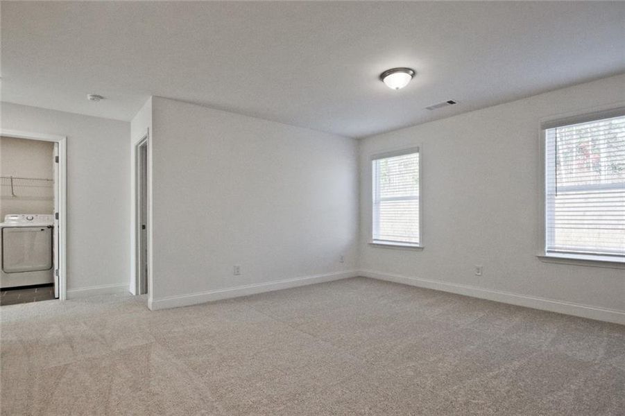 Spacious, unfurnished interior of a new home in Paces Estates, Lithia Springs (Image 14).