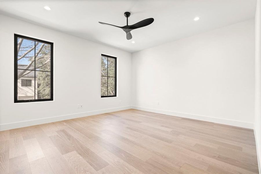 Spacious, unfurnished interior of a new home in , Dallas (Image 22).
