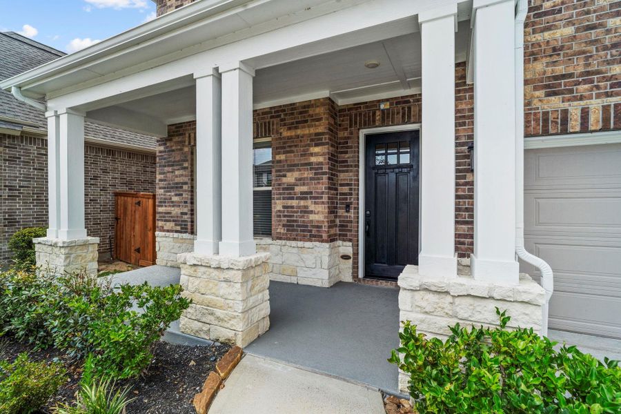 Front porch that makes a great first impression