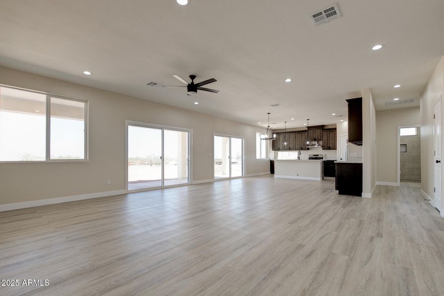 31611 N 164th Ave Surprise-12