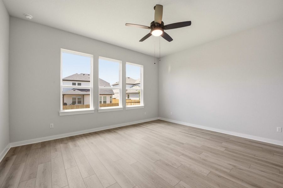 Spacious, unfurnished interior of a new home in Heritage, Dripping Springs (Image 37).
