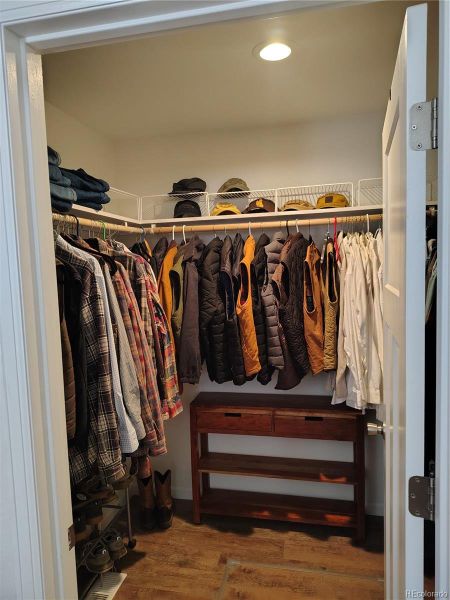 Close-up of interior finishes inside a home in , Colorado City (Image 20).