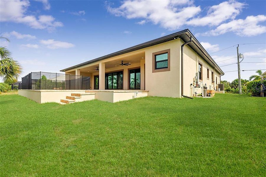 Exterior details and patio area of a home in , Port Charlotte (Image 40).