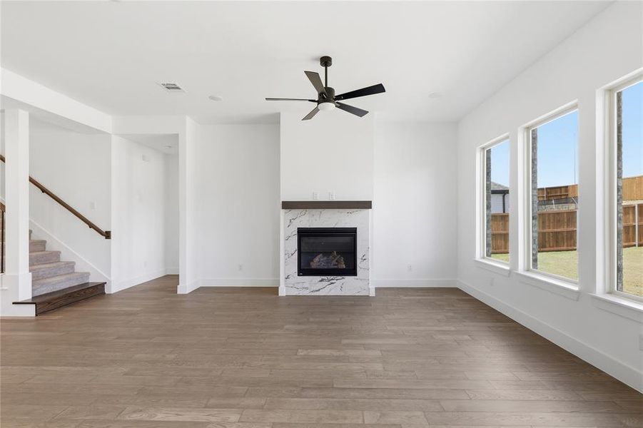 Spacious, unfurnished interior of a new home in Talon Hills, Fort Worth (Image 20). Spacious, unfurnished interior of a new home in Talon Hills, Fort Worth (Image 20).