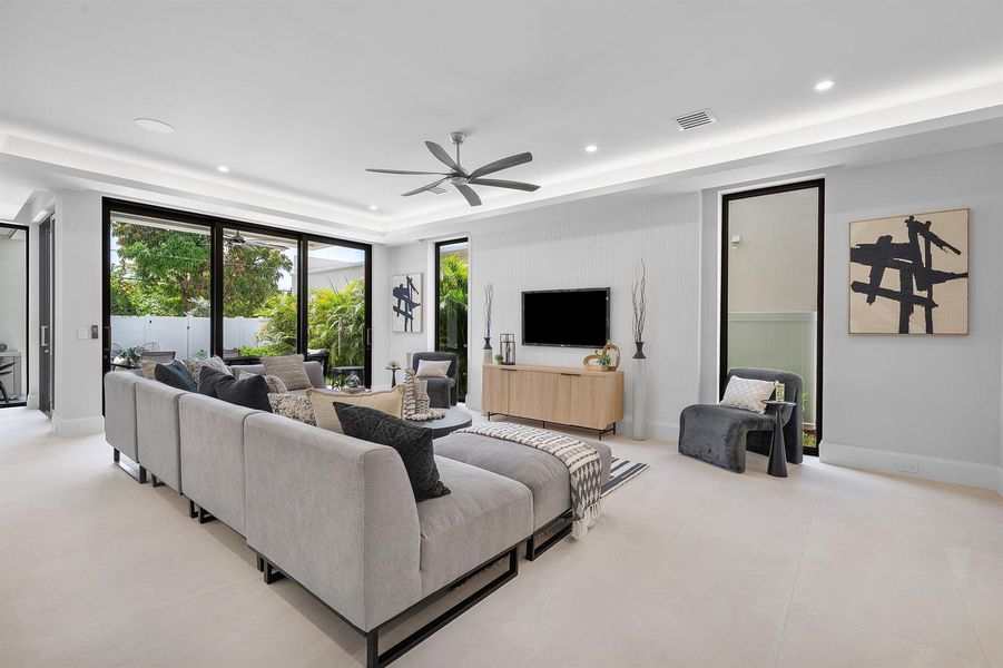 007-725Southeast4thAvenue-DelrayBeach-FL