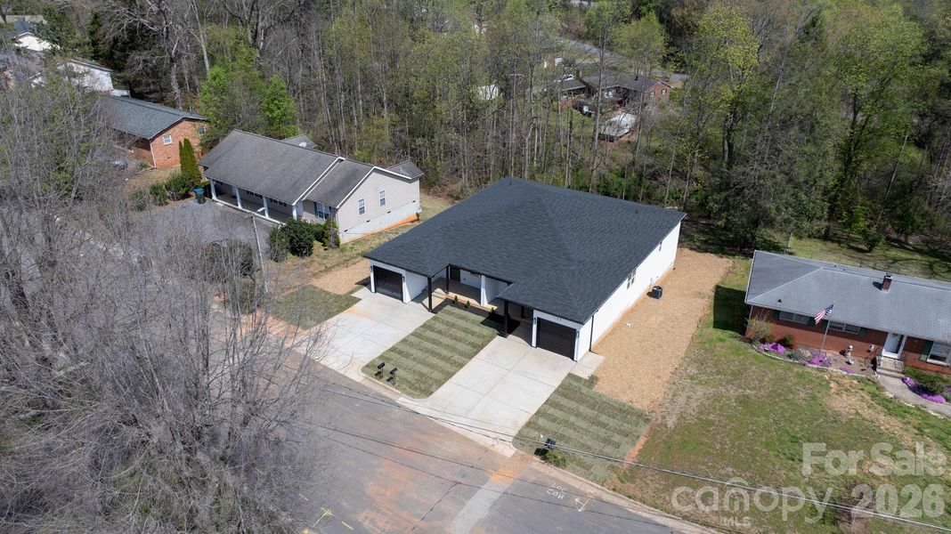 Image 43 of a home in .