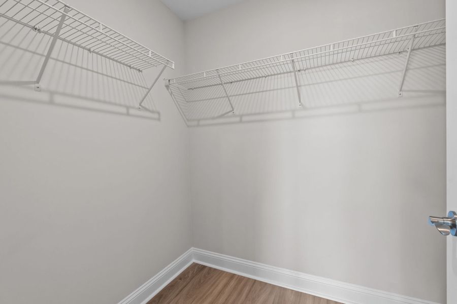 Spacious, unfurnished interior of a new home in Lakeside Townes at Riverlights, Wilmington (Image 25).