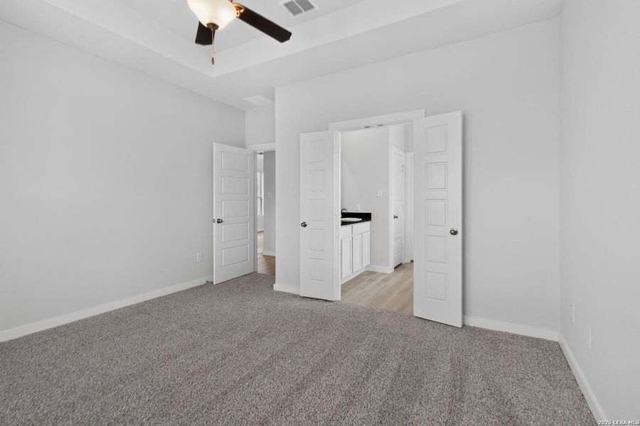 Spacious, unfurnished interior of a new home in Hickory Ridge, Elmendorf (Image 18). Spacious, unfurnished interior of a new home in Hickory Ridge, Elmendorf (Image 18).