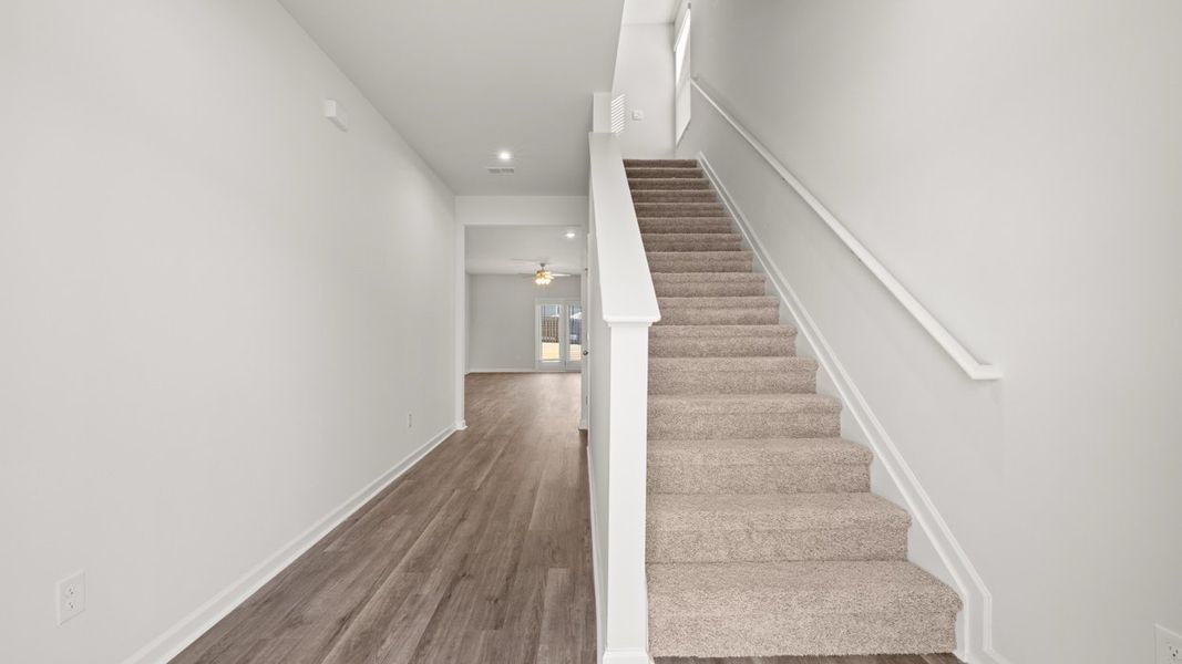 Spacious, unfurnished interior of a new home in The Abbey at Trolley Run Station, Aiken (Image 11).
