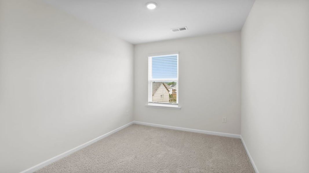 Spacious, unfurnished interior of a new home in Covington Village, Greer (Image 31).
