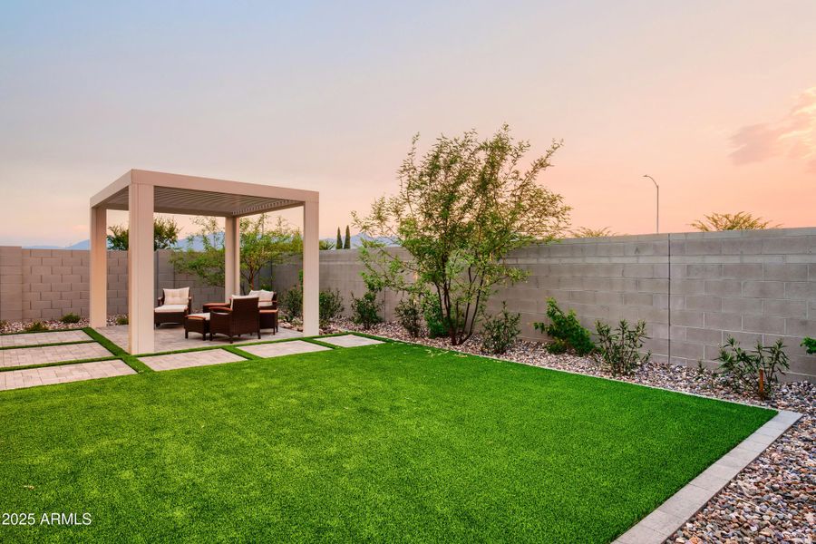 SAMPLE BACK YARD SAMPLE BACK YARD