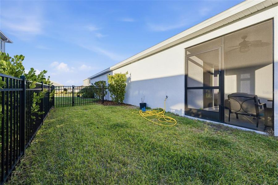 Exterior details and patio area of a home in , Bradenton (Image 31).