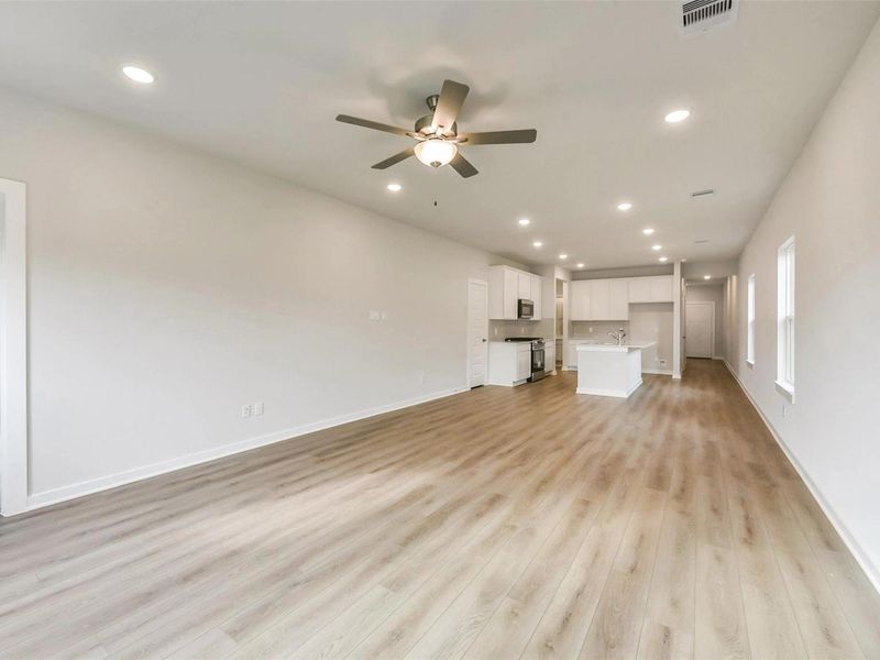 Spacious, unfurnished interior of a new home in The Villages at WestPointe, Dayton (Image 16).