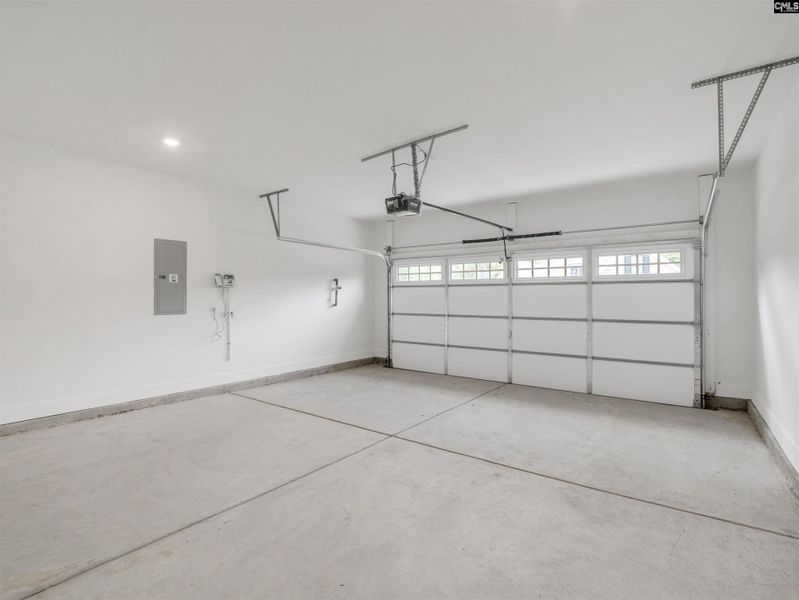 Spacious, unfurnished interior of a new home in Collins Cove, Chapin (Image 28). Spacious, unfurnished interior of a new home in Collins Cove, Chapin (Image 28).